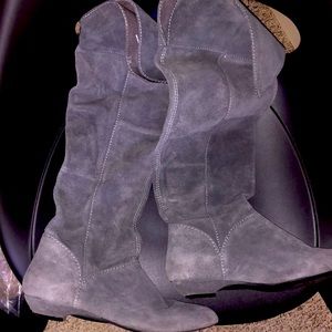 Knee high small heel boots